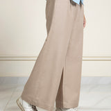 Wide-legged Trousers