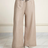 Wide-legged Trousers