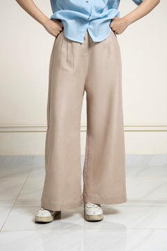 Wide-legged Trousers